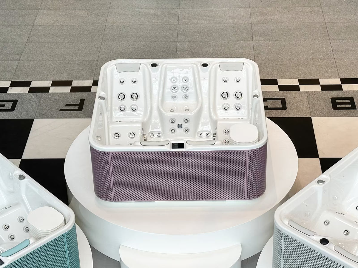 Premium Whirlpool ELYSIUM – 2.20 × 2.20 × 0.938 m Outdoor Spa for 5 People