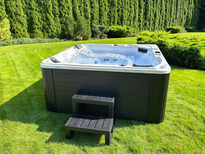 Whirlpool Dafne – 2.00 × 2.00 × 0.90 m Premium Hot Tub for 5 people
