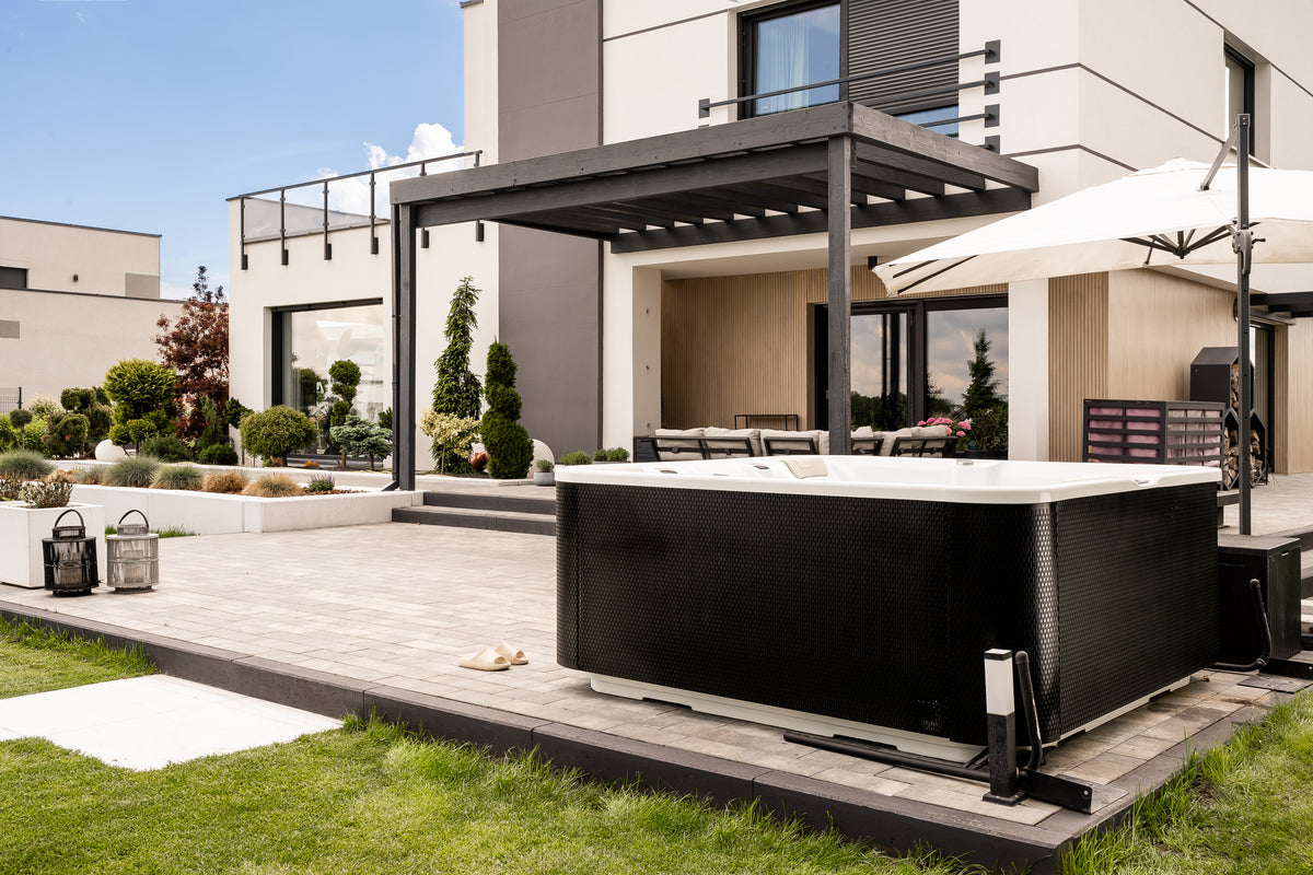Premium Whirlpool ELYSIUM – 2.20 × 2.20 × 0.938 m Outdoor Spa for 5 People
